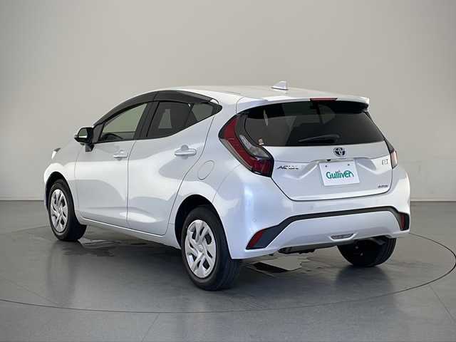 トヨタ アクア G 長野県 2022(令4)年 1.9万km プラチナホワイトパールマイカ 4WD/純正メモリナビ/Bluetooth／フルセグTV/前後ドラレコ/バックカメラ/ETC/衝突被害軽減システム/横滑り防止装置/レーントレーシングアシスト/クリアランスソナー/パーキングサポートブレーキ/ロードサインアシスト/ステアリングスイッチ/ドアバイザー/フロアマット/コーナーセンサー/プッシュスタート/スペアキー1本/LEDヘッドライト