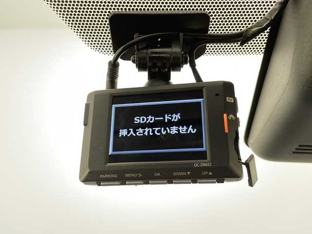 トヨタ アクア G 長野県 2022(令4)年 1.9万km プラチナホワイトパールマイカ 4WD/純正メモリナビ/Bluetooth／フルセグTV/前後ドラレコ/バックカメラ/ETC/衝突被害軽減システム/横滑り防止装置/レーントレーシングアシスト/クリアランスソナー/パーキングサポートブレーキ/ロードサインアシスト/ステアリングスイッチ/ドアバイザー/フロアマット/コーナーセンサー/プッシュスタート/スペアキー1本/LEDヘッドライト