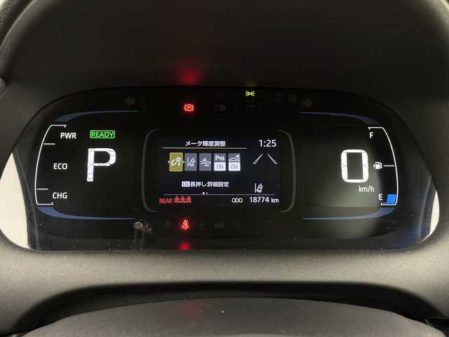 トヨタ アクア G 長野県 2022(令4)年 1.9万km プラチナホワイトパールマイカ 4WD/純正メモリナビ/Bluetooth／フルセグTV/前後ドラレコ/バックカメラ/ETC/衝突被害軽減システム/横滑り防止装置/レーントレーシングアシスト/クリアランスソナー/パーキングサポートブレーキ/ロードサインアシスト/ステアリングスイッチ/ドアバイザー/フロアマット/コーナーセンサー/プッシュスタート/スペアキー1本/LEDヘッドライト