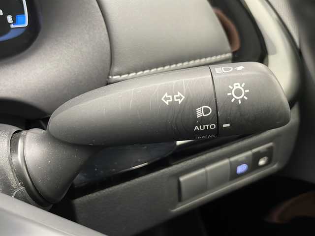 トヨタ アクア G 長野県 2022(令4)年 1.9万km プラチナホワイトパールマイカ 4WD/純正メモリナビ/Bluetooth／フルセグTV/前後ドラレコ/バックカメラ/ETC/衝突被害軽減システム/横滑り防止装置/レーントレーシングアシスト/クリアランスソナー/パーキングサポートブレーキ/ロードサインアシスト/ステアリングスイッチ/ドアバイザー/フロアマット/コーナーセンサー/プッシュスタート/スペアキー1本/LEDヘッドライト