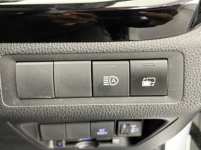 トヨタ アクア G 長野県 2022(令4)年 1.9万km プラチナホワイトパールマイカ 4WD/純正メモリナビ/Bluetooth／フルセグTV/前後ドラレコ/バックカメラ/ETC/衝突被害軽減システム/横滑り防止装置/レーントレーシングアシスト/クリアランスソナー/パーキングサポートブレーキ/ロードサインアシスト/ステアリングスイッチ/ドアバイザー/フロアマット/コーナーセンサー/プッシュスタート/スペアキー1本/LEDヘッドライト