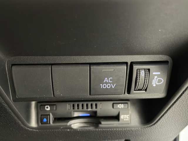 トヨタ アクア G 長野県 2022(令4)年 1.9万km プラチナホワイトパールマイカ 4WD/純正メモリナビ/Bluetooth／フルセグTV/前後ドラレコ/バックカメラ/ETC/衝突被害軽減システム/横滑り防止装置/レーントレーシングアシスト/クリアランスソナー/パーキングサポートブレーキ/ロードサインアシスト/ステアリングスイッチ/ドアバイザー/フロアマット/コーナーセンサー/プッシュスタート/スペアキー1本/LEDヘッドライト