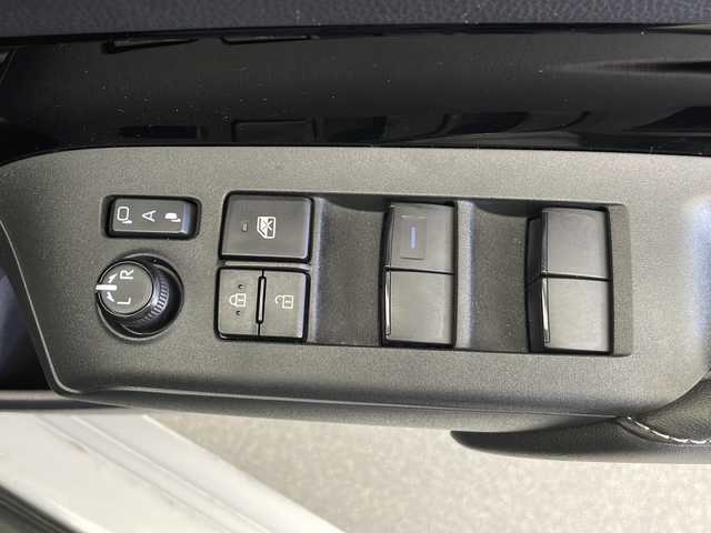 トヨタ アクア G 長野県 2022(令4)年 1.9万km プラチナホワイトパールマイカ 4WD/純正メモリナビ/Bluetooth／フルセグTV/前後ドラレコ/バックカメラ/ETC/衝突被害軽減システム/横滑り防止装置/レーントレーシングアシスト/クリアランスソナー/パーキングサポートブレーキ/ロードサインアシスト/ステアリングスイッチ/ドアバイザー/フロアマット/コーナーセンサー/プッシュスタート/スペアキー1本/LEDヘッドライト