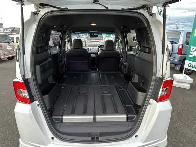 ホンダ フリード スパイク ハイブリット ジャストセレクション 宮城県 2015(平27)年 8.4万km ホワイトオーキッドパール ワンオーナー/純正SDナビ/【CD・DVD・SD・BT・フルセグTV】/バックカメラ/両側パワースライドドア/クルーズコントロール/純正エアロ/純正15インチAW/社外ドライブレコーダー/ハーフレザーシート/電動格納ミラー/ウィンカーミラー/オートライト/HIDヘッドライト/横滑り防止装置/ステアリングスイッチ/スマートキー/ETC