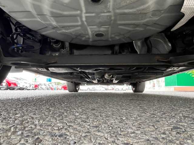 日産 キックス X 茨城県 2021(令3)年 2.6万km ダークブルー ドライブレコーダー　/ＥＴＣ　/プロパイロット　/衝突軽減システム　/レーンキープアシスト　/パーキングアシスト　/バックカメラ　/全方位カメラ　/オートマチックハイビーム　/ＬＥＤヘッドライト　/コーナーセンサー前後/純正アルミホイール/純正フロアマット/デジタルインナーミラー/プッシュスタート