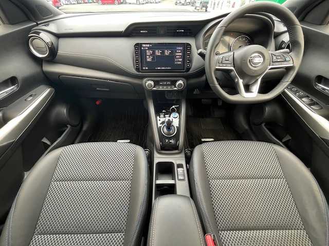 日産 キックス X 茨城県 2021(令3)年 2.6万km ダークブルー ドライブレコーダー　/ＥＴＣ　/プロパイロット　/衝突軽減システム　/レーンキープアシスト　/パーキングアシスト　/バックカメラ　/全方位カメラ　/オートマチックハイビーム　/ＬＥＤヘッドライト　/コーナーセンサー前後/純正アルミホイール/純正フロアマット/デジタルインナーミラー/プッシュスタート