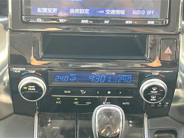 トヨタ アルファード S 京都府 2019(令1)年 3.7万km ブラック 純正ナビ/両側電動ドア/衝突軽減装置/後席モニター/バックカメラ/禁煙車/ＬＥＤヘッドライト/レーダークルーズ/スマートキー/ドライブレコーダー/電動格納ミラー/ＥＴＣ/プッシュスタート/ワンオーナー