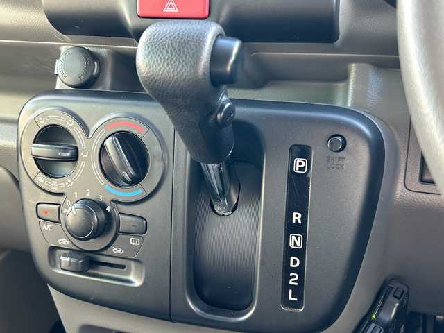 スズキ エブリイ PC 千葉県 2019(令1)年 5.2万km クールカーキPM クールカーキカラー　パワーステアリング　パワーウィンドウ　ＥＴＣ　シートカバー　スペアキー　バッテリー車載　ドアバイザー　両側スライドドア　社外１２インチＡＷ キーレス リアプライバシーガラス