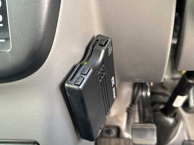 スズキ エブリイ PC 千葉県 2019(令1)年 5.2万km クールカーキPM クールカーキカラー　パワーステアリング　パワーウィンドウ　ＥＴＣ　シートカバー　スペアキー　バッテリー車載　ドアバイザー　両側スライドドア　社外１２インチＡＷ キーレス リアプライバシーガラス