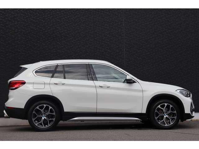 ＢＭＷ Ｘ１ xDrive 18d xライン 大分県 2021(令3)年 4.8万km アルピンホワイトⅢ インテリジェントセフティー/アダプティブクルーズコントロール/レーンディパーチャーウォーニング/コンフォートＰＫＧ/ハイラインＰＫＧ/純正ナビ/Bluetooth/社外ＴＶ/ワイヤレス充電/社外DVDプレーヤー（KHーDV201）/茶革/シートヒーター/パワーシート/ＬＥＤヘッドライト/オートライト/純正１８インチＡＷ/ミラー一体型ＥＴＣ/純正ドライブレコーダー前後/アンビエントライト