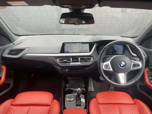 ＢＭＷ ＢＭＷ １１８ｄ Mスポーツ EDジョイ+ 静岡県 2021(令3)年 2.3万km サファイアブラックP ワンオーナー/ハイライン・パッケージ/コンフォート・パッケージ/IDriveナビゲーション・パッケージ/ACC/LKA/PDC/メモリー付きパワーシート/シートヒーター/純正ナビ/AppleCarPlay/パーキングアシスト/電動テールゲート