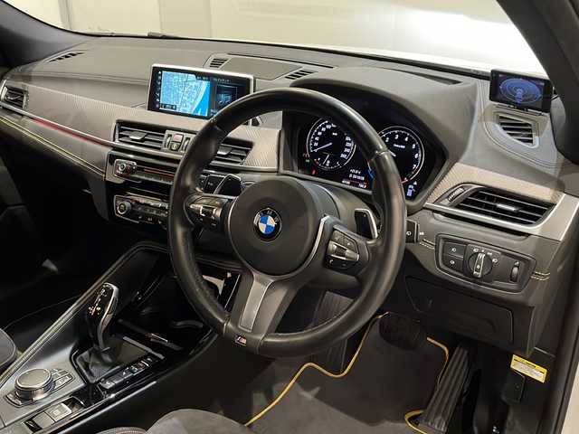 ＢＭＷ Ｘ２ xDrive20i MスポーツX 新潟県 2018(平30)年 4.1万km アルピンホワイトⅢ オプション/セレクト・パッケージ/・電動パノラマ・ガラス・サンルーフ/アドバンスド・アクティブ・セーフティ・パッケージ/・BMWヘッドアップ・ディスプレイ/・ドライビング・アシスト・プラス/・アクティブ・クルーズ・コントロール/標準装備/コンフォート・パッケージ/・オートマチック・テールゲート・オペレーション/・フロント・シート・ヒーティング/ドライビング・アシスト：/・レーン・ディパーチャー・ウォーニング/PDC／パーク・ディスタンス・コントロール/HDDナビゲーション・システム/・Bluetooth/・USBオーディオ・インターフェイス/社外フルセグTV/LEDヘッドライト/・LEDフロント・/・コーナリング・ライト/ドライブレコーダー/レーダー探知機/スペアキー
