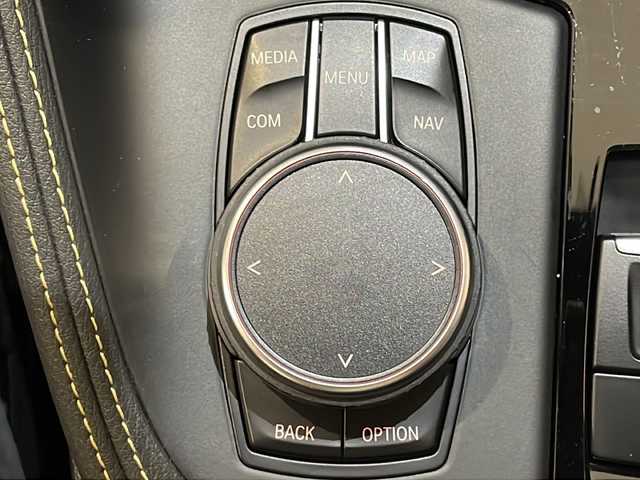 ＢＭＷ Ｘ２ xDrive20i MスポーツX 新潟県 2018(平30)年 4.1万km アルピンホワイトⅢ オプション/セレクト・パッケージ/・電動パノラマ・ガラス・サンルーフ/アドバンスド・アクティブ・セーフティ・パッケージ/・BMWヘッドアップ・ディスプレイ/・ドライビング・アシスト・プラス/・アクティブ・クルーズ・コントロール/標準装備/コンフォート・パッケージ/・オートマチック・テールゲート・オペレーション/・フロント・シート・ヒーティング/ドライビング・アシスト：/・レーン・ディパーチャー・ウォーニング/PDC／パーク・ディスタンス・コントロール/HDDナビゲーション・システム/・Bluetooth/・USBオーディオ・インターフェイス/社外フルセグTV/LEDヘッドライト/・LEDフロント・/・コーナリング・ライト/ドライブレコーダー/レーダー探知機/スペアキー