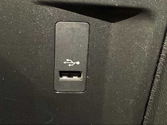 ＢＭＷ Ｘ２ xDrive20i MスポーツX 新潟県 2018(平30)年 4.1万km アルピンホワイトⅢ オプション/セレクト・パッケージ/・電動パノラマ・ガラス・サンルーフ/アドバンスド・アクティブ・セーフティ・パッケージ/・BMWヘッドアップ・ディスプレイ/・ドライビング・アシスト・プラス/・アクティブ・クルーズ・コントロール/標準装備/コンフォート・パッケージ/・オートマチック・テールゲート・オペレーション/・フロント・シート・ヒーティング/ドライビング・アシスト：/・レーン・ディパーチャー・ウォーニング/PDC／パーク・ディスタンス・コントロール/HDDナビゲーション・システム/・Bluetooth/・USBオーディオ・インターフェイス/社外フルセグTV/LEDヘッドライト/・LEDフロント・/・コーナリング・ライト/ドライブレコーダー/レーダー探知機/スペアキー