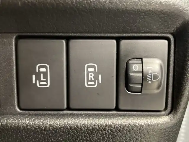 スズキ スペーシア HYBRID X 栃木県 2021(令3)年 5.9万km オフブルーM 社外ナビ/(CD/DVD/フルセグTV/Bluetooth)/バックカメラ/スズキセーフティーサポート/・デュアルカメラブレーキサポート/・誤発進抑制制御/・車線逸脱警報/・標識認識機能/コーナーセンサー/ETC/前方ドラレコ/両側パワスラ/シートヒーター/禁煙車/オートライト/スマートキー/プッシュスタート/アイドリングストップ/ウィンカーミラー/電動格納ミラー/純正フロアマット