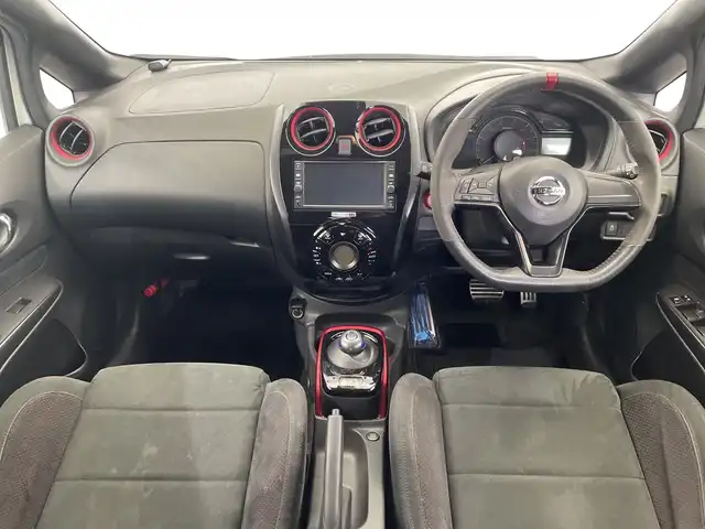 日産 ノート e－パワー ニスモ 栃木県 2018(平30)年 5.9万km ブリリアントホワイトパール メモリーナビ/（CD/Bluetooth/フルセグTV）/バックカメラ/衝突軽減ブレーキ/ETC/オートライト/LEDヘッドライト/横滑り防止装置/フォグランプ/スマートキー/プッシュスタート/ステアリングスイッチ/電動格納ミラー/純正アルミ/純正フロアマット