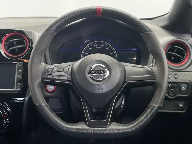 日産 ノート e－パワー ニスモ 栃木県 2018(平30)年 5.9万km ブリリアントホワイトパール メモリーナビ/（CD/Bluetooth/フルセグTV）/バックカメラ/衝突軽減ブレーキ/ETC/オートライト/LEDヘッドライト/横滑り防止装置/フォグランプ/スマートキー/プッシュスタート/ステアリングスイッチ/電動格納ミラー/純正アルミ/純正フロアマット