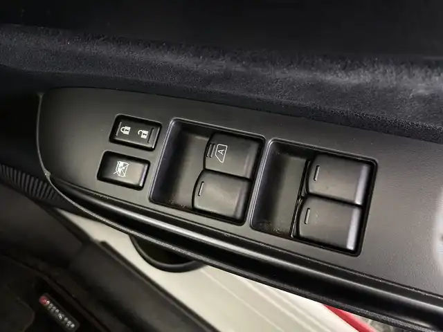 日産 ノート e－パワー ニスモ 栃木県 2018(平30)年 5.9万km ブリリアントホワイトパール メモリーナビ/（CD/Bluetooth/フルセグTV）/バックカメラ/衝突軽減ブレーキ/ETC/オートライト/LEDヘッドライト/横滑り防止装置/フォグランプ/スマートキー/プッシュスタート/ステアリングスイッチ/電動格納ミラー/純正アルミ/純正フロアマット