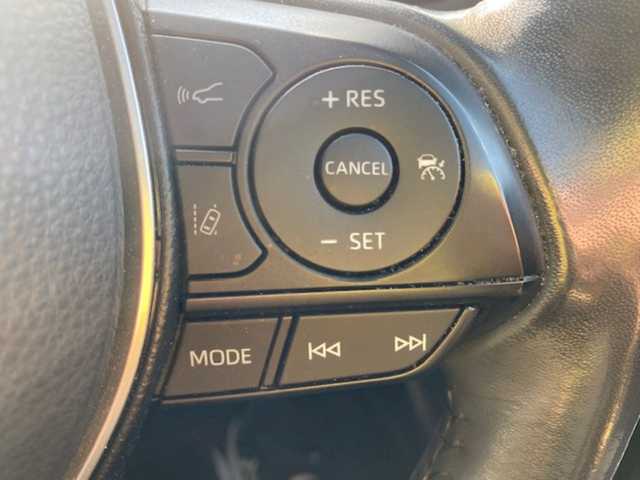 トヨタ カローラ スポーツ ハイブリッドG Z 兵庫県 2018(平30)年 10.8万km ブラッキッシュアゲハガラスフレーク 純正ナビ（AM/FM/BT)/・フルセグTV/ブラインドスポットモニター/追従付きクルーズコントロール/レーンアシスト/オートライト/ヘッドライトレベライザー/横滑り防止/ステアリングスイッチ/ビルトインETC/EVモード/ECOモード/ドライブレコーダー/純正マット/SOS