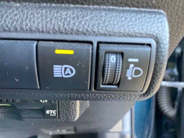 トヨタ カローラ スポーツ ハイブリッドG Z 兵庫県 2018(平30)年 10.8万km ブラッキッシュアゲハガラスフレーク 純正ナビ（AM/FM/BT)/・フルセグTV/ブラインドスポットモニター/追従付きクルーズコントロール/レーンアシスト/オートライト/ヘッドライトレベライザー/横滑り防止/ステアリングスイッチ/ビルトインETC/EVモード/ECOモード/ドライブレコーダー/純正マット/SOS