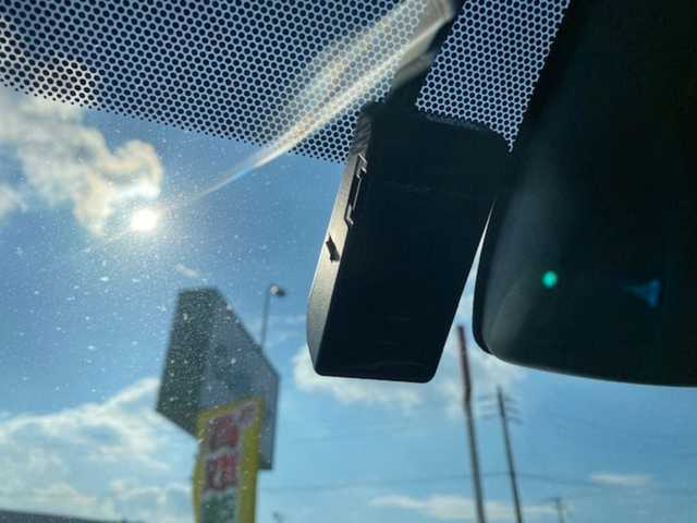 トヨタ カローラ スポーツ ハイブリッドG Z 兵庫県 2018(平30)年 10.8万km ブラッキッシュアゲハガラスフレーク 純正ナビ（AM/FM/BT)/・フルセグTV/ブラインドスポットモニター/追従付きクルーズコントロール/レーンアシスト/オートライト/ヘッドライトレベライザー/横滑り防止/ステアリングスイッチ/ビルトインETC/EVモード/ECOモード/ドライブレコーダー/純正マット/SOS