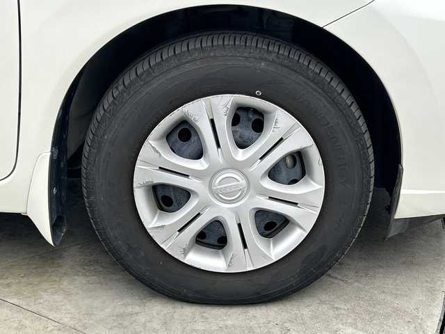 日産 ノート e－パワー X 三重県 2018(平30)年 3.7万km ブリリアントホワイトパール /禁煙車//純正ナビ//エマージェンシーブレーキ　//レーンキープアシスト　//アラウンドビューモニター　//インテリジェントスマートルームミラー　//前後コーナーセンサー　//ＬＥＤ　//ＥＴＣ　//ＤＶＤ再生　//Ｂｌｕｅｔｏｏｔｈ