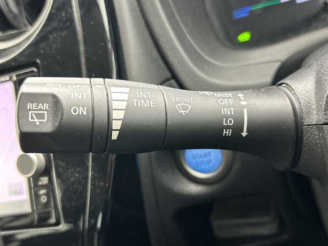 日産 ノート e－パワー X 三重県 2018(平30)年 3.7万km ブリリアントホワイトパール /禁煙車//純正ナビ//エマージェンシーブレーキ　//レーンキープアシスト　//アラウンドビューモニター　//インテリジェントスマートルームミラー　//前後コーナーセンサー　//ＬＥＤ　//ＥＴＣ　//ＤＶＤ再生　//Ｂｌｕｅｔｏｏｔｈ