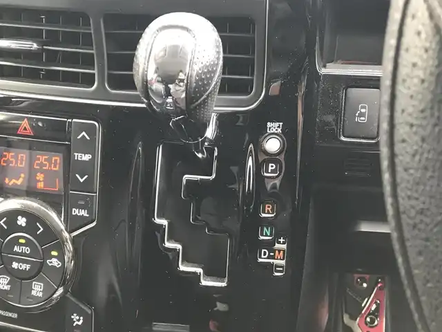 トヨタ ヴォクシー ZS 煌 富山県 2011(平23)年 8.7万km ブラック ローダウン/フリップダウンモニター/純正ナビ/フルセグTV/Bluetooth/バックカメラ/両側パワースライドドア/スマートキー/プッシュスタート/スペアキー１本/黒革調シートカバー/LEDヘッドライト/オートライト/ETC