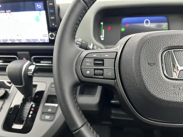 ホンダ フリード ハイブリット e:HEV クロスター 千葉県 2025(令7)年 0.1千km メテオロイドグレーメタリック 登録済未使用車/登録時走行距離：4km/純正９型ナビ/AM＆FM＆Bluetooth＆フルセグTV＆AppleCarPlay/ホンダセンシング/衝突軽減ブレーキ/両側電動スライドドア　/レーダークルーズコントロール　/後席クーラー　/ブラインドスポットモニター　/ハーフレザーシート/シートヒーター/ルーフレール/LEDヘッドライト/フォグランプ/電動格納サイドミラー/電動パーキングブレーキ/USBポート/12Vシガーソケット/ステアリングスイッチ/バックカメラ/アイドリングストップ/ウィンカーミラー/プッシュスタート