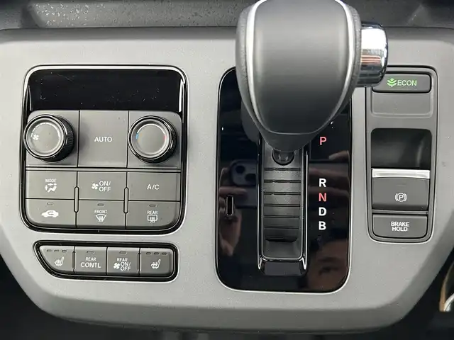 ホンダ フリード ハイブリット e:HEV クロスター 千葉県 2025(令7)年 0.1千km メテオロイドグレーメタリック 登録済未使用車/登録時走行距離：4km/純正９型ナビ/AM＆FM＆Bluetooth＆フルセグTV＆AppleCarPlay/ホンダセンシング/衝突軽減ブレーキ/両側電動スライドドア　/レーダークルーズコントロール　/後席クーラー　/ブラインドスポットモニター　/ハーフレザーシート/シートヒーター/ルーフレール/LEDヘッドライト/フォグランプ/電動格納サイドミラー/電動パーキングブレーキ/USBポート/12Vシガーソケット/ステアリングスイッチ/バックカメラ/アイドリングストップ/ウィンカーミラー/プッシュスタート