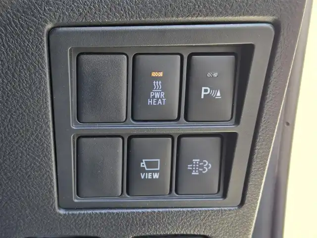 トヨタ ハイラックス Z GRスポーツ 鹿児島県 2023(令5)年 4.3万km スーパーホワイトⅡ レーダークルーズコントロール　/ＥＴＣ　/アラウンドビューモニター　/ＧＲ専用ハーフレザーシート　/前後コーナーセンサー　/純正ディスプレイオーディオ　/Ｂｌｕｅｔｏｏｔｈオーディオ　/Ｄ席パワーシート/横滑り防止機能/レーンキープアシスト/プッシュスタート/スマートキー/純正アルミホイール(18インチ)