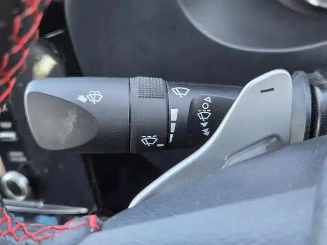 トヨタ ハイラックス Z GRスポーツ 鹿児島県 2023(令5)年 4.3万km スーパーホワイトⅡ レーダークルーズコントロール　/ＥＴＣ　/アラウンドビューモニター　/ＧＲ専用ハーフレザーシート　/前後コーナーセンサー　/純正ディスプレイオーディオ　/Ｂｌｕｅｔｏｏｔｈオーディオ　/Ｄ席パワーシート/横滑り防止機能/レーンキープアシスト/プッシュスタート/スマートキー/純正アルミホイール(18インチ)