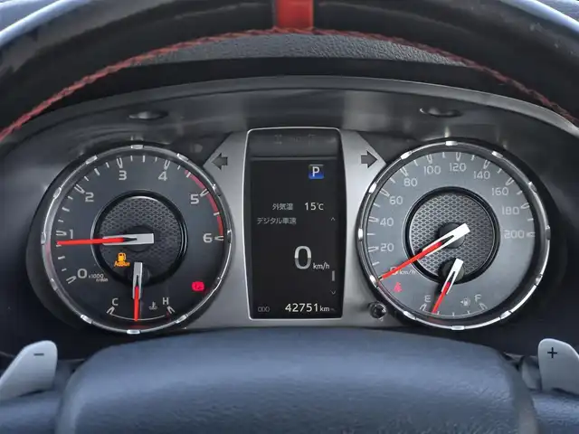 トヨタ ハイラックス Z GRスポーツ 鹿児島県 2023(令5)年 4.3万km スーパーホワイトⅡ レーダークルーズコントロール　/ＥＴＣ　/アラウンドビューモニター　/ＧＲ専用ハーフレザーシート　/前後コーナーセンサー　/純正ディスプレイオーディオ　/Ｂｌｕｅｔｏｏｔｈオーディオ　/Ｄ席パワーシート/横滑り防止機能/レーンキープアシスト/プッシュスタート/スマートキー/純正アルミホイール(18インチ)