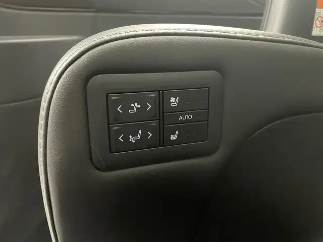 トヨタ アルファードハイブリット Z 福井県 2025(令7)年 0.6万km ブラック 純正メモリナビ機能付きディスプレイオーディオ /JBLオプションプレミアムサウンド /純正フリップダウンモニター /両側電動サイドステップ /ツインムーンルーフ/スペアキー/シートヒーター＆ベンチレーション /電動シート/純正アルミホイール/純正ETC2.0/電動リアゲート