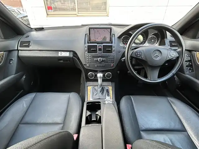 メルセデス・ベンツ Ｃ２００ コンプレッサー AVGスポーツLTD 福岡県 2009(平21)年 9.2万km オブシディアンブラック 純正HDDナビ/　(AM/FM/CD/DVD)/バックカメラ/クルーズコントロール/横滑り防止/ドライブモードスイッチ/純正17インチアルミホイール/ETC/黒レザーシート/革巻きステアリング/パドルシフト/パワーシート(D)/シートヒーター(D/N)/純正フロアマット/純正ラゲッジマット/スペアキー×1/スペアタイヤ/保証書/取扱説明書