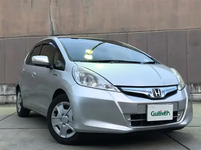 ホンダ フィットハイブリッド ハイブリッド スマートセレクション ファインスタイル 13年式 平成25年式 アラバスターシルバーメタリック Id 中古車検索のガリバー