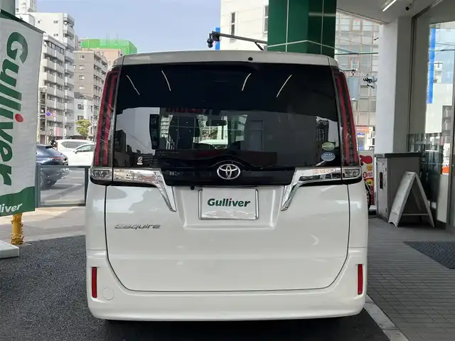 トヨタ エスクァイア Gi 広島県 2018(平30)年 10.9万km ホワイトパールクリスタルシャイン ワンオーナー/純正ディーラーオプション9インチSDナビ/・フルセグTV/・Bluetooth/・DVD/フリップダウンモニター/セーフティーセンス/・衝突回避支援パッケージ/・先行車発進告知機能/オートライト/オートマチックハイビーム/ビルトインETC/フロントシートヒーター/ドラレコ/両側パワースライドドア