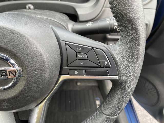 日産 ノート e－パワー メダリスト Bアロー 滋賀県 2018(平30)年 6.5万km シャイニングブルー/スーパーブラック 2トーン 禁煙車/純正ナビ/アラウンドビューモニター/ETC/ハーフレザーシート/エマージェンシーブレーキサポート/インテリジェントクルーズコントロール/車線逸脱警報/デジタルインナーミラー/前後ソナー/前方ドラレコ/LEDヘッドライト/オートライト/フォグランプ/プッシュスタート/スマートキー/ドアバイザー/純正フロアマット/電格ミラー