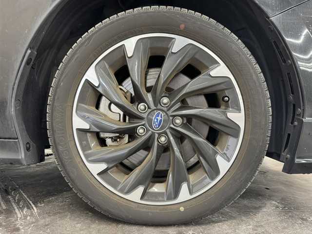スバル レヴォーグ 1．8GT 三重県 2023(令5)年 3.7万km クリスタルブラックシリカ ガソリン・ターボ/AWD/MTモード付フロアCVT/純正 9インチナビ CN-FX910D/（FM/AM/CD/DVD/Blu-ray/TV/USB/iPod/SD/MEMORY MUSIC/HDMI/Bluetooth/CarPlay/AndroidAuto）/リヤビューモニター＆フロント・サイドビューカメラ（助手席側）/ETC/アイサイトX/アイサイト コアテクノロジー/・プリクラッシュブレーキ（前方・前側方）/・後退時ブレーキアシスト（後方パーキングセンサー）/・AT誤発進・誤後進抑制制御/・ツーリングアシスト/・全車速追従機能付定速クルーズコントロール/・スバルリヤビークルディテクション（SRVD：後側方警戒支援システム）/・車線逸脱抑制・警報・ふらつき警報/・先行車発進お知らせ機能/・青信号お知らせ機能/・アイサイトアシストモニター/装備/・シートヒーター（D/N）/・運転席パワーシート（10way）/・左右独立オートエアコン/・オートライト/・ステアリング連動ヘッドライト（SRH）/・LED ヘッドライト＆前後フォグライト/・ハイビームアシスト/・オートワイパー/・電子パーキングブレーキ＆ビークルホールド/・パドルシフト/・純正17inAW/・スマートキーx2/など