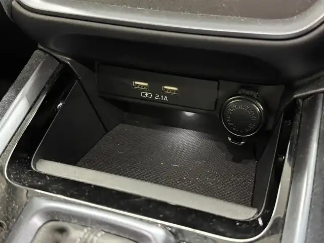 スバル レヴォーグ 1．8GT 三重県 2023(令5)年 3.7万km クリスタルブラックシリカ ガソリン・ターボ/AWD/MTモード付フロアCVT/純正 9インチナビ CN-FX910D/（FM/AM/CD/DVD/Blu-ray/TV/USB/iPod/SD/MEMORY MUSIC/HDMI/Bluetooth/CarPlay/AndroidAuto）/リヤビューモニター＆フロント・サイドビューカメラ（助手席側）/ETC/アイサイトX/アイサイト コアテクノロジー/・プリクラッシュブレーキ（前方・前側方）/・後退時ブレーキアシスト（後方パーキングセンサー）/・AT誤発進・誤後進抑制制御/・ツーリングアシスト/・全車速追従機能付定速クルーズコントロール/・スバルリヤビークルディテクション（SRVD：後側方警戒支援システム）/・車線逸脱抑制・警報・ふらつき警報/・先行車発進お知らせ機能/・青信号お知らせ機能/・アイサイトアシストモニター/装備/・シートヒーター（D/N）/・運転席パワーシート（10way）/・左右独立オートエアコン/・オートライト/・ステアリング連動ヘッドライト（SRH）/・LED ヘッドライト＆前後フォグライト/・ハイビームアシスト/・オートワイパー/・電子パーキングブレーキ＆ビークルホールド/・パドルシフト/・純正17inAW/・スマートキーx2/など