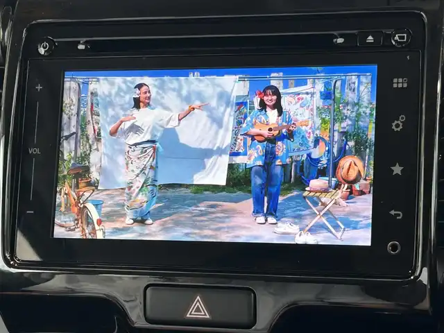 スズキ ハスラー Jスタイル Ⅱ ターボ 福岡県 2016(平28)年 0.8万km アクティブイエロー/ブラック2トーンルーフ ・ワンオーナー/・純正メモリナビ/・フルセグテレビ（走行中視聴可能）/・DVD再生機能/・Bluetooth接続/・全方位カメラ/・ビルトインETC/・ドライブレコーダー（前後）/・スペアキーあり/・前席シートヒーター/・USB入力端子/・純正15インチAW/・レーダーブレーキサポート/・車線逸脱警報