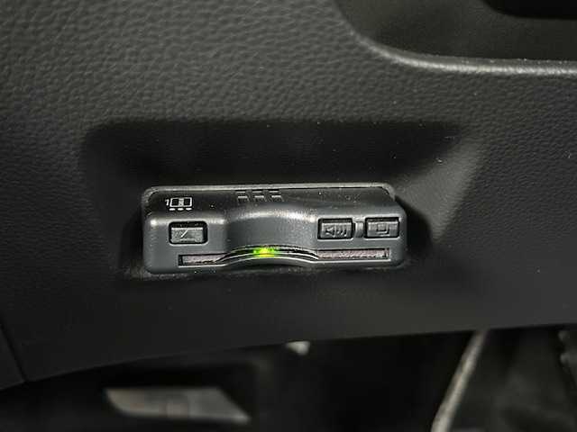 ホンダ フィット e:HEVクロスター 青森県 2020(令2)年 7.2万km プラチナホワイトパール 純正ナビフルセグ/（VXM-205VFEI）/バックカメラ/ＬＥＤヘッドライト/寒冷地仕様/スマートキー/スペアキー/ETC/Ｈｏｎｄａ　ＳＥＮＳＩＮＧ/サイドエアバック/カーテンエアバック/純正１６ＡＷ夏/純正１５冬タイヤ積み込み/ルーフレール/カーテンエアバック/サイドエアバック