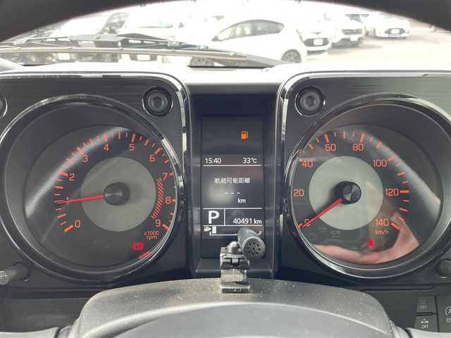 スズキ ジムニー XL 島根県 2022(令4)年 4.1万km シフォンアイボリーM 4WD/衝突軽減ブレーキ/レーンキープアシスト/純正ディスプレイオーディオ/(AM/FM/CD/USB/Bluetooth)/バックカメラ/ドライブレコーダー/ビルトインETC/D/N席シートヒーター/スマートキー/スペアキー×1/フォグランプ/オートライト/取扱説明書/保証書