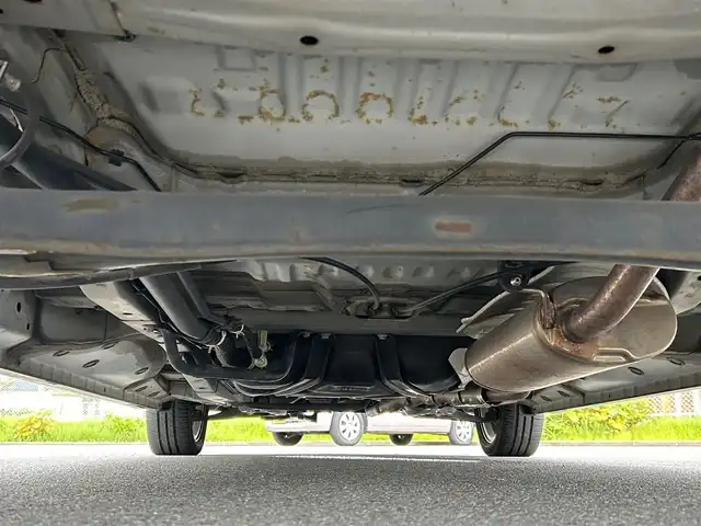 ホンダ Ｎ ＢＯＸ カスタム ターボ SSパッケージ 静岡県 2015(平27)年 6.8万km 黒 エンジンスタートボタン/パワーステアリング/パワーウィンドウ/アイドリングストップ/ターボ/スマートキー/オートエアコン/パドルシフト/クルーズコントロール/ETC/純正8インチナビ（BT/ワンセグ）/バックカメラ/ベンチシート/純正フロアマット/純正アルミホイール/両側パワースライドドア/ABS/横滑り防止装置/オートライト/W＋サイドエアバック