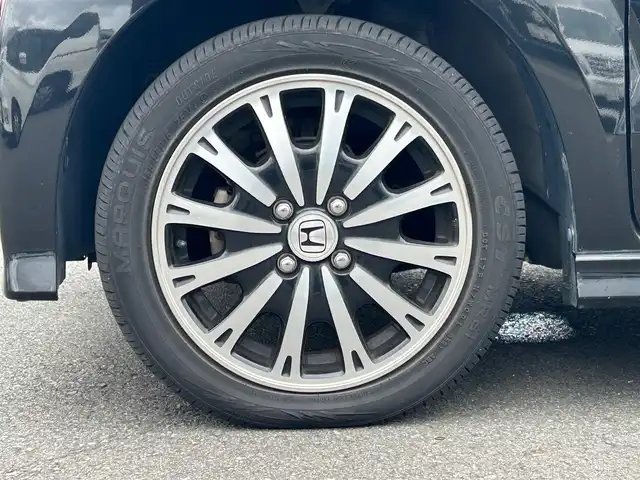 ホンダ Ｎ ＢＯＸ カスタム ターボ SSパッケージ 静岡県 2015(平27)年 6.8万km 黒 エンジンスタートボタン/パワーステアリング/パワーウィンドウ/アイドリングストップ/ターボ/スマートキー/オートエアコン/パドルシフト/クルーズコントロール/ETC/純正8インチナビ（BT/ワンセグ）/バックカメラ/ベンチシート/純正フロアマット/純正アルミホイール/両側パワースライドドア/ABS/横滑り防止装置/オートライト/W＋サイドエアバック