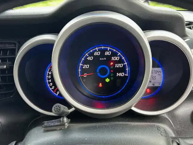 ホンダ Ｎ ＢＯＸ カスタム ターボ SSパッケージ 静岡県 2015(平27)年 6.8万km 黒 エンジンスタートボタン/パワーステアリング/パワーウィンドウ/アイドリングストップ/ターボ/スマートキー/オートエアコン/パドルシフト/クルーズコントロール/ETC/純正8インチナビ（BT/ワンセグ）/バックカメラ/ベンチシート/純正フロアマット/純正アルミホイール/両側パワースライドドア/ABS/横滑り防止装置/オートライト/W＋サイドエアバック