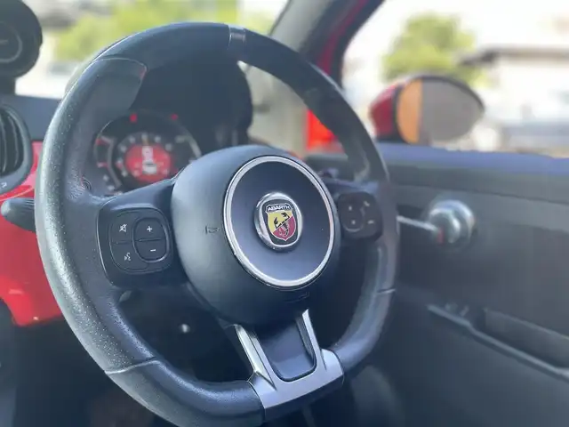 アバルト ５９５ 栃木県 2019(令1)年 5.3万km 赤 ナビ　MDV-S707/フルセグTV/バックカメラ/ETC/キセノンライト /ドライブレコーダー