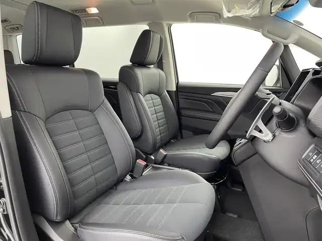 三菱 デリカＤ：５ シャモニー 大阪府 2025(令7)年 0.1千km ブラックダイヤモンド e-Assist/　・衝突被害軽減ブレーキシステム　FCM/　・前進時/後退時誤発進抑制機能/　・車線逸脱警報システム　LEW/　・レーダークルーズコントロールシステム　ACC/　・オートマチックハイビーム　AHB/　・後側方車両検知警報システム　BSW/バックカメラ/パワーバックドア/LEDオートライト/フォグランプ/オートマチックハイビーム　AHB/前席シートヒーター/ブラインドスポットモニター/ステアリングヒーター/スマートキー/純正18インチアルミホイール