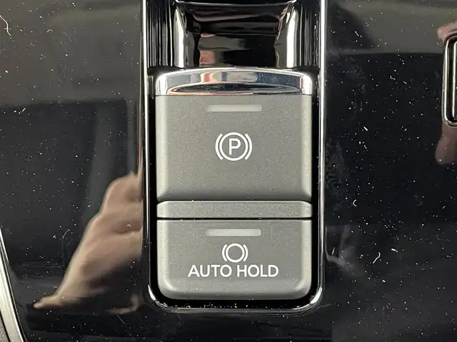 三菱 デリカＤ：５ シャモニー 大阪府 2025(令7)年 0.1千km ブラックダイヤモンド e-Assist/　・衝突被害軽減ブレーキシステム　FCM/　・前進時/後退時誤発進抑制機能/　・車線逸脱警報システム　LEW/　・レーダークルーズコントロールシステム　ACC/　・オートマチックハイビーム　AHB/　・後側方車両検知警報システム　BSW/バックカメラ/パワーバックドア/LEDオートライト/フォグランプ/オートマチックハイビーム　AHB/前席シートヒーター/ブラインドスポットモニター/ステアリングヒーター/スマートキー/純正18インチアルミホイール