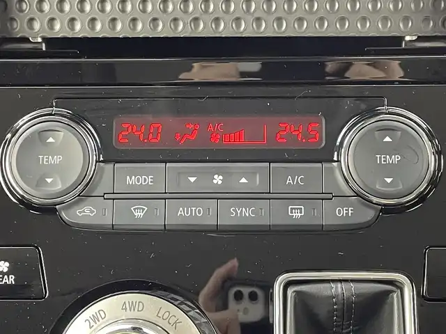 三菱 デリカＤ：５ シャモニー 大阪府 2025(令7)年 0.1千km ブラックダイヤモンド e-Assist/　・衝突被害軽減ブレーキシステム　FCM/　・前進時/後退時誤発進抑制機能/　・車線逸脱警報システム　LEW/　・レーダークルーズコントロールシステム　ACC/　・オートマチックハイビーム　AHB/　・後側方車両検知警報システム　BSW/バックカメラ/パワーバックドア/LEDオートライト/フォグランプ/オートマチックハイビーム　AHB/前席シートヒーター/ブラインドスポットモニター/ステアリングヒーター/スマートキー/純正18インチアルミホイール